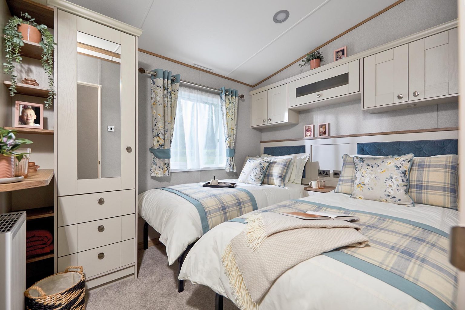 Image of ABI Beaumont 2023 holiday home twin bedroom